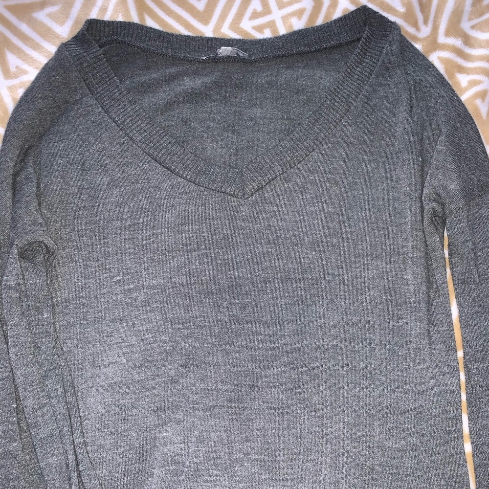 🎉3/$13 Charlotte Russe Light Sweater